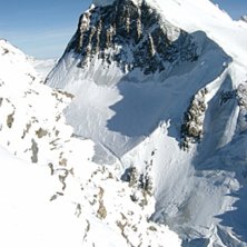 Till v&auml;nster sett n&auml;r man kliver ur kabinen i Ze. Foto: Petteri Koste.