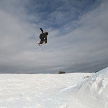 N&aring;n dude som snurrar i Super park under Tand&aring;dal. Foto: Hampus Schullstr&ouml;m.