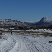 B&ouml;rjan p&aring; &aring;ket med sikte &ouml;sterut. Foto: tryggve tir&eacute;n.