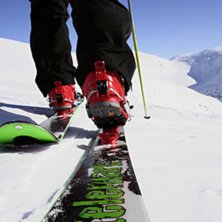 P&Atilde;&yen; v&Atilde;&curren;g in i kob&Atilde;&yen;set f&Atilde;&para;r lite sk&Atilde;&para;n �. Foto: Henrik Karlsson. &Aring;kare: Tobias Gustavsson.