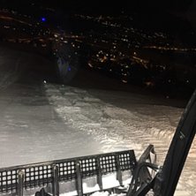 Et lite lag med styresn&oslash;
Bakken ble preppet i g&aring;.