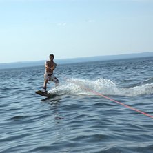 Foto: Ulrich von Lichtenstein. &Aring;kare: hugh hefner.