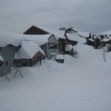 Mycket sn&ouml; i Februari, n&auml;rmare best&auml;mt 170cm!. Foto: Anton.
