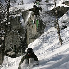 ett skapligt h&ouml;gt klipphopp i min mening - sjukt . Foto: Douglas Hedin. &Aring;kare: Fredrik Eliasson.