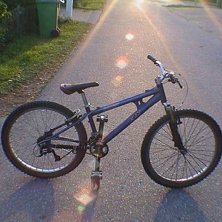 min cykel... utan min nya marchozzi z1 och gazza 2. Foto: william sch&ouml;ld. &Aring;kare: vet ej.