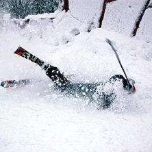 P&auml;r crashar efter en 360 grab. Foto: Tommy Andersson. &Aring;kare: P&auml;r Eriksson.