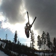 bf &ouml;ver 15m bigjump. Foto: Danjel Granberg. &Aring;kare: jeppe.