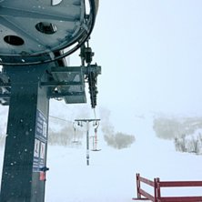 Sn&oslash; i lufta :) 
Det er sn&oslash; i lufta, -1 grad og d.