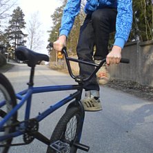 Footjam tailwhip. Foto: Bj&ouml;rn Kling. &Aring;kare: Mikael H&auml;ll.