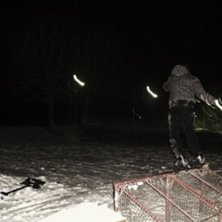 Bild fr&aring;n i vintras. St&auml;llde upp n&aring;gra bandy m�. Foto: Elin Nilsson. &Aring;kare: Jag.