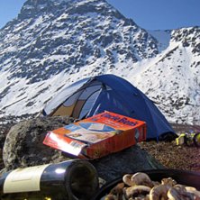 Basecampen i Goverdalen, dagen efter traversen &ouml;v. Foto: Bj&ouml;rn Biller. &Aring;kare: Ok&auml;nd.