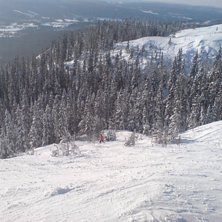 Polarn drar ner i den fina offpisten.. Foto: Jag. &Aring;kare: Max.