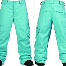 Ska k&ouml;pa dom h&auml;r byxorna!. Foto: Andreas Lindstr&ouml;m.