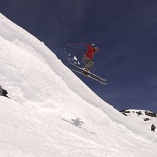 Ett dropp fr&aring;n en vinddriva i ett l&aring;ngt flackt o. Foto: Joakim Wiberg. &Aring;kare: Emelie Andersson.