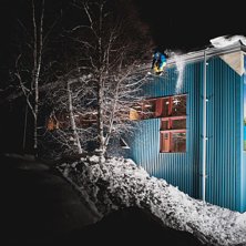 Vad g&ouml;r man n&auml;r det &auml;r 40 mil till riksgr&auml;nsen. Foto: Bj&ouml;rn Nygren. &Aring;kare: Henrik Petersson.