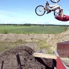 backflip. Foto: oscar mill. &Aring;kare: markus danzer.
