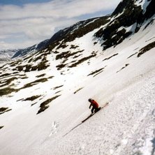 Lite h&auml;rlig v&aring;rskid&aring;kning i Stryn.
. Foto: Andreas Persson. &Aring;kare: Johan Olofsson.