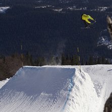 Sw7 guitar grab. Foto: Yngve Staberg. &Aring;kare: Sebastian Persson.