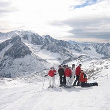 Foto: n&aring;n dansk tror ja. &Aring;kare: ja i vitt, och sen polarna som var med i &ouml;sterrike =).