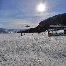 P&aring;skestemning og vinterf&oslash;re
Str&aring;lende sol. -14 .