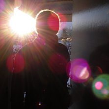 Jerker g&aring;r in p&aring; morgonen med solen i ryggen. L�. Foto: Johanna Broo. &Aring;kare: Jerker Broo.