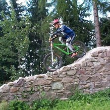 Foto: Hinzufuger. &Aring;kare: Axel Mauer.