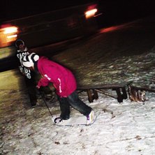 hahah ja tror nog ja hajjat de d&auml;r me br&auml;da utan. Foto: Adam Johansson. &Aring;kare: Mini &amp;amp; Jonte.