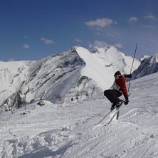 Tailgrab med maxade vyer i bakgrunden.. Foto: Kalle Ericsson. &Aring;kare: Rickard Dahlgren.