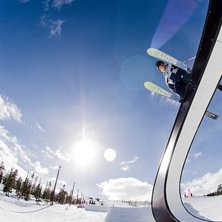 Min definition p&aring; bra skiddag: Bl&aring; himmel, slask. Foto: Emrik Jansson. &Aring;kare: Lasse Lundemo.