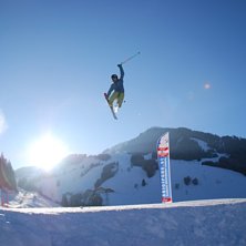 en 360 tailgrab julen 2008. Foto: Mats Elofsson. &Aring;kare: FelixElofsson.