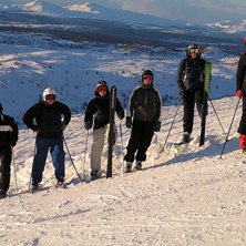 jag och mina kompisar i Skeikampen..jag k&ouml;r atomi. Foto: Bj&ouml;rn M&ouml;ller. &Aring;kare: det &auml;r m&aring;nga.