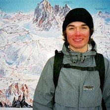 14 &aring;r gammal med en maxad br&auml;nna. Foto: Mamma. &Aring;kare: Jag.