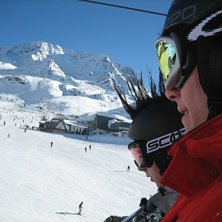 SOligt i Val Thorens. Foto: Stina. &Aring;kare: Jag och Richard.