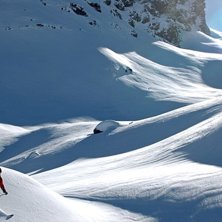 Ett &aring;k ner mot lac du lou med fantastisk sn&ouml;. Jo. Foto: Bj&ouml;rn Bonthron. &Aring;kare: Joakim Bergqvist.