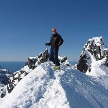 Toppen av Middagstind p&aring; Kval&ouml;ya utanf&ouml;r Troms�. Foto: Bj&ouml;rn Biller. &Aring;kare: Bj&ouml;rn Biller.