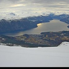 Laurdag 16/4
Laurdag morgon er de -1 nede, -5 oppe.