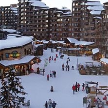 Huvudgatan i Avoriaz.. Foto: Patrik &Aring;d&eacute;n.