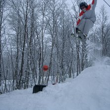 jag g&ouml;r ett l&ouml;tt hopp. Foto: Staffan Tenghamn. &Aring;kare: Fredrik Seppas.