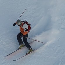 Full gas on a hard terrain.
. Foto: unknown. &Aring;kare: Yavor Netsov.