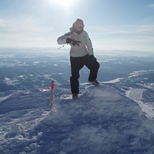 N&auml;r jag bestiger &Aring;reskutans topp:) Vi gick upp d. Foto: Robert Nylander. &Aring;kare: Erika Nylander.