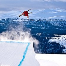 Foto: Gustav Hall&eacute;n. &Aring;kare: Ok&auml;nd.