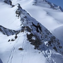 Foto: Kine. &Aring;kare: Thess.