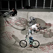 Kul kv&auml;ll i actionpark :). Foto: Erik Carlsen . &Aring;kare: Anton W&auml;ngberg,Johan Nilsson och ?.
