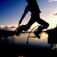 Hoppade med Skyrunner p&aring; bryggan en kv&auml;ll.. Foto: Mamma. &Aring;kare: Phillip N&auml;ss&eacute;n.