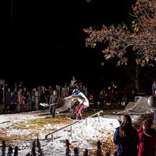 Vo-shop.se styrde upp ett sk&ouml;nt h&auml;ng i parken f�. Foto: Patrik L&ouml;fgren. &Aring;kare: Jimmy Bostr&ouml;m.