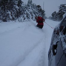 Puder p&aring; Gotland. Sjukt, typ 40 cm djupt. V&auml;gen . Foto: Arvid Olsson. &Aring;kare: Fredrik Oscarsson.