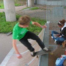 Langar n&aring;n ball sak med min s&auml;riga br&auml;da. Vette. Foto: Fredrik &Ouml;berg. &Aring;kare: Franz Nord&eacute;n.