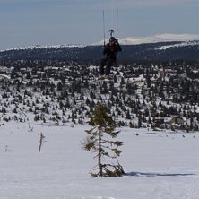Kiteskiing p&aring; fager&aring;sen. Foto: Daniel Nilsson. &Aring;kare: Jerker Aspg&aring;rd.