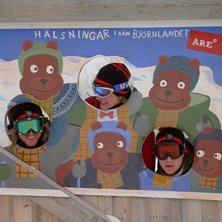 Stora bamseklubben h&auml;llsar p&aring; i &Aring;re Bj&ouml;rnen! :. Foto: Sandra Morin.
