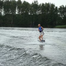 Jag &auml;r lite nyb&ouml;rjare, kanske syns p&aring; bilden xD. Foto: Fredda. &Aring;kare: Elin.